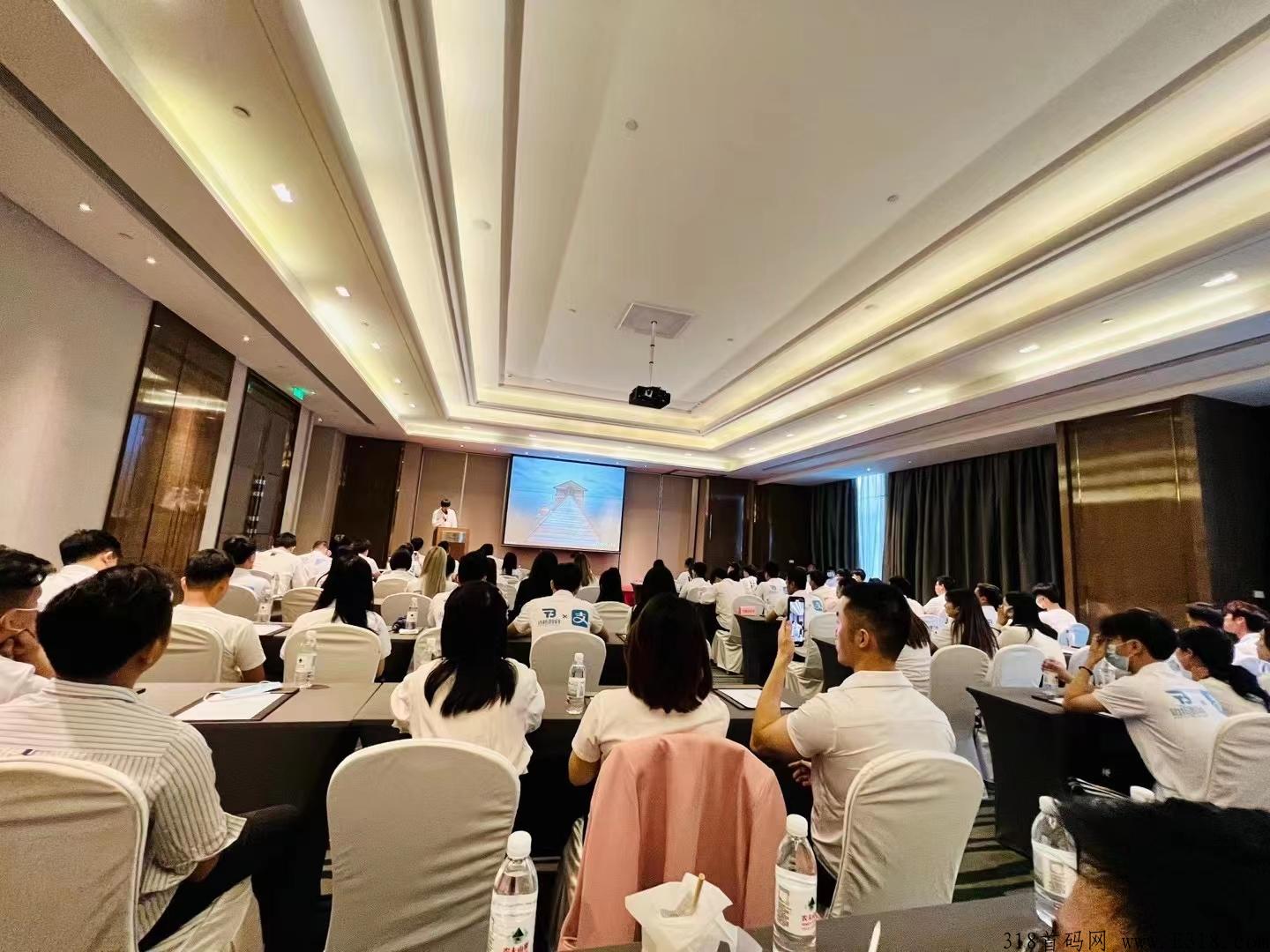 地推拉新实体项目，无需你推广管理，保本有收益，每月15号享商家流水奖励